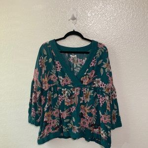 Maurice’s floral V-neck top women’s size XL
